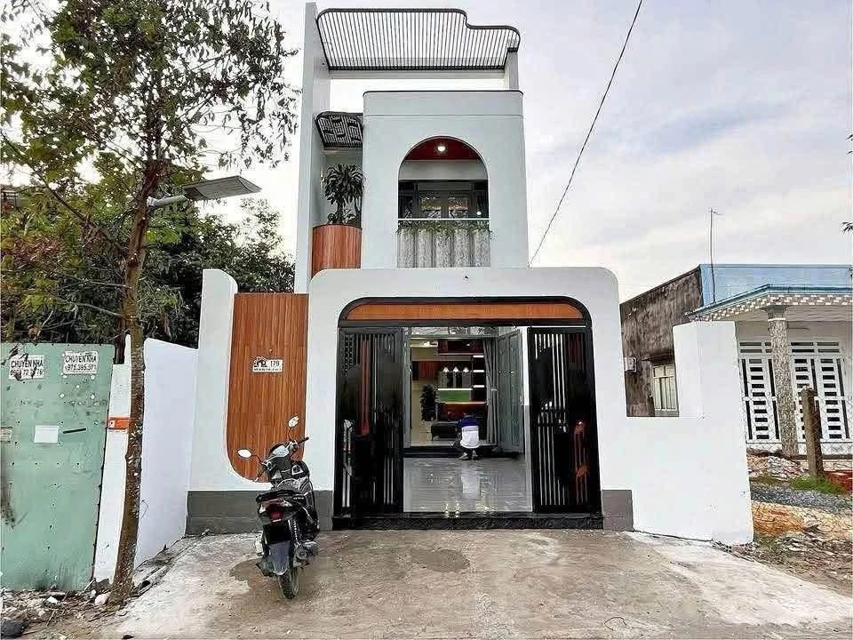 Bán nhà 1 trệt 1 lầu 90m² Thủ Đức, 600 triệu - Ảnh 1