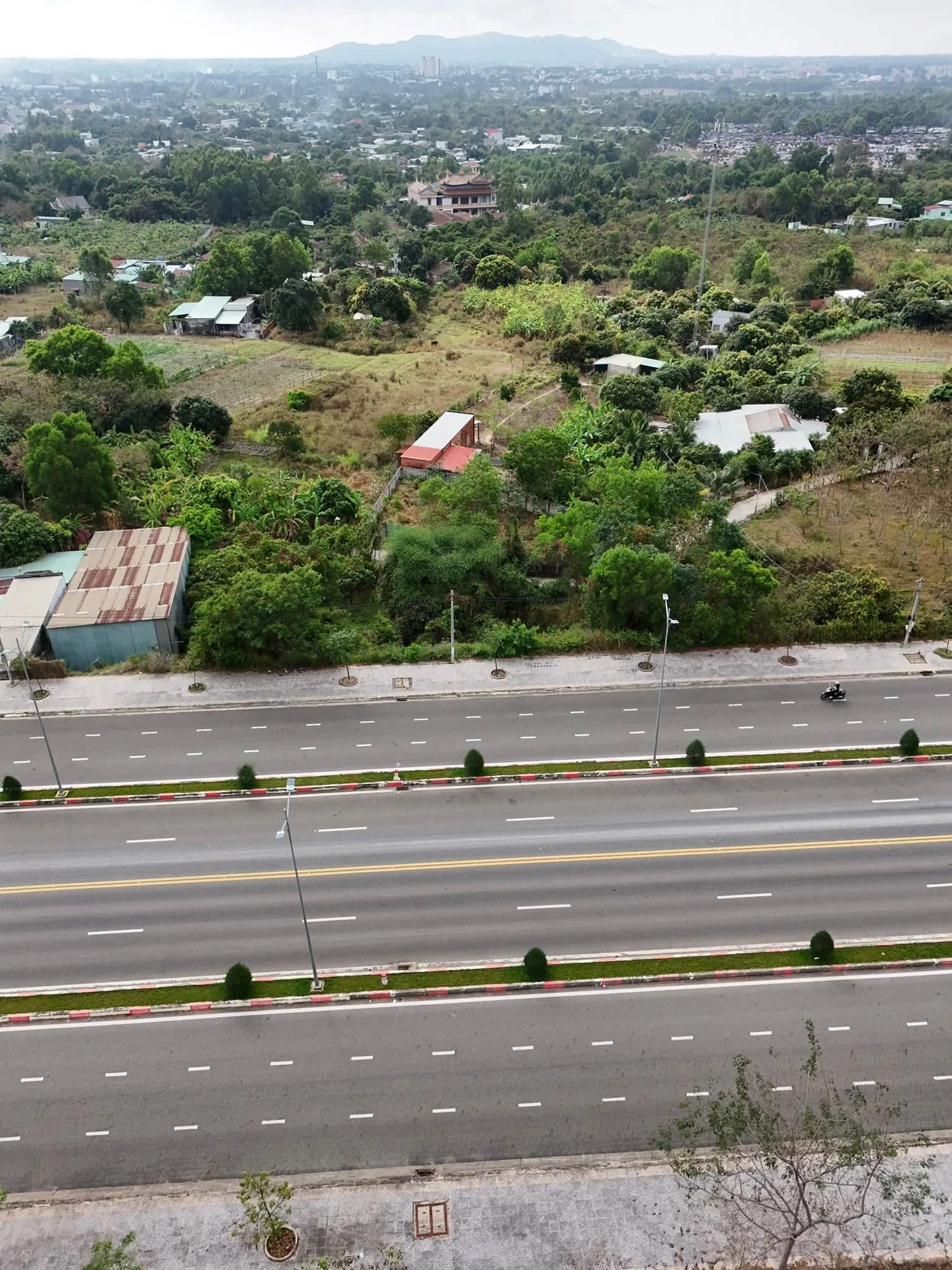 Bán đất mặt tiền 1.210 m2 Bà Rịa - Vũng Tàu 9,5 tỷ - Ảnh 1