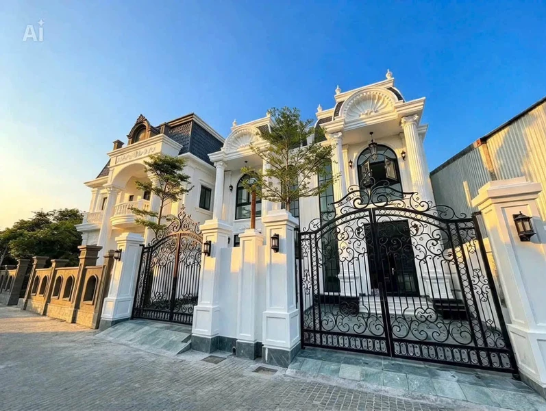 Nhà 2 tầng tân cổ điển 125m² - 3.3 tỷ - Huế
