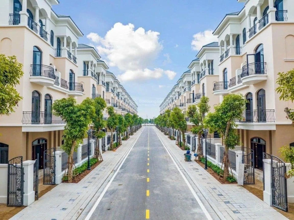 Tôi chính chủ cần bán biệt thự song lập Chà Là 13-94, 127,5m2, mặt tiền 8,5m, đường hơn 20m - Ảnh thu nhỏ 2