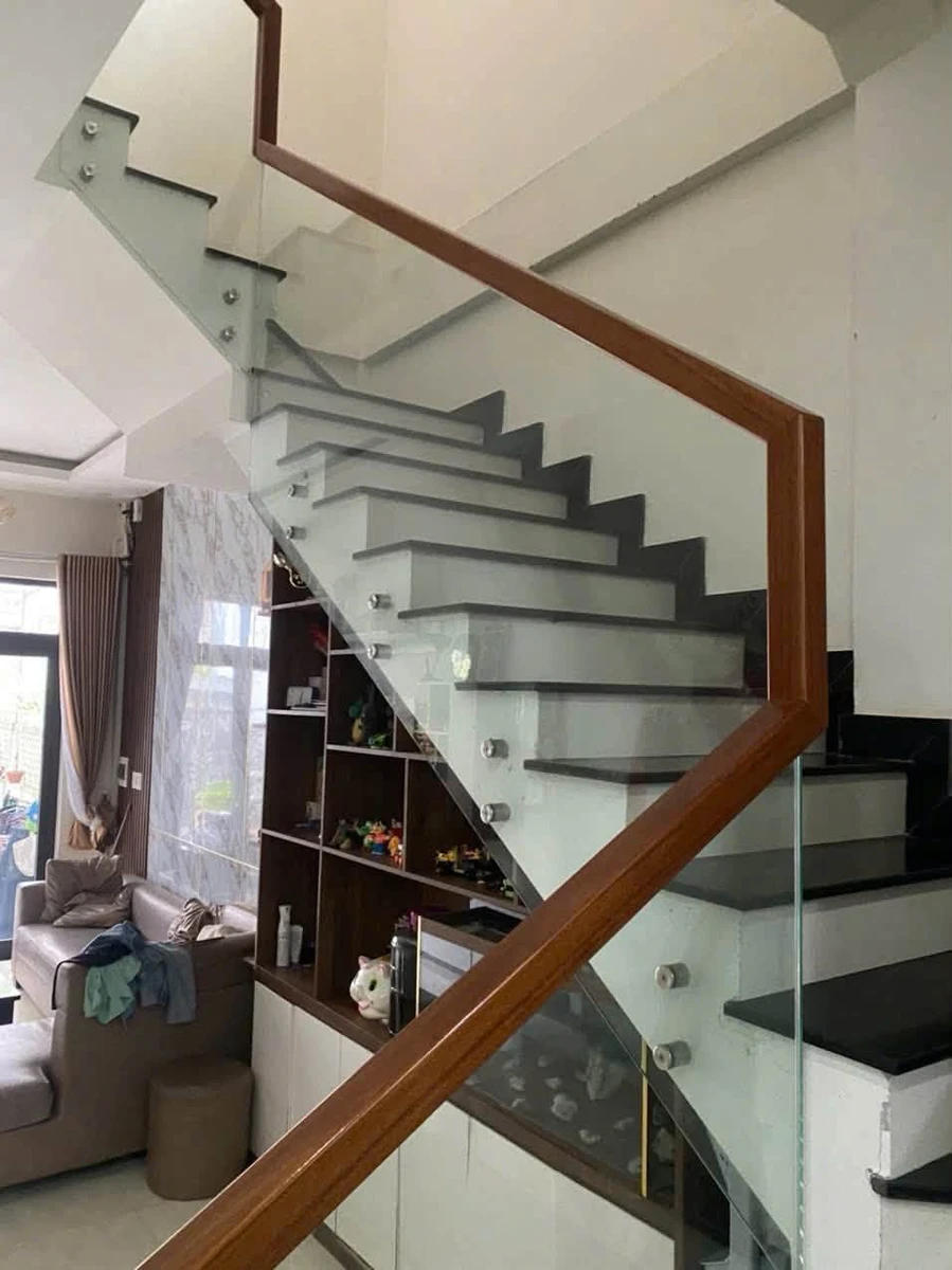 Bán nhà 2 tầng mặt tiền 107m2 Phan Chu Trinh, Huế - 3,8 tỷ - Ảnh thu nhỏ 3
