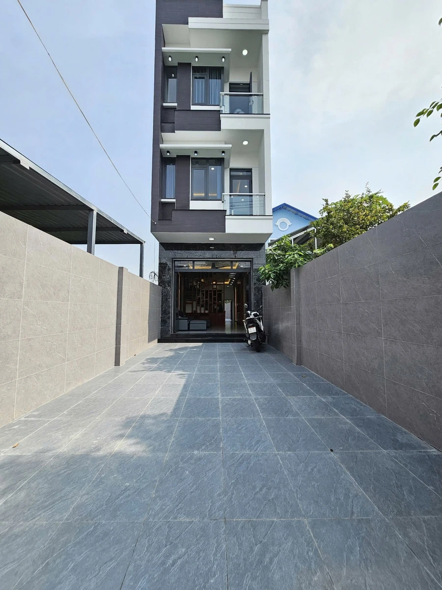 Bán nhà hoàn công 125m2, 3 PN, 4 WC, sân trước sau, Dĩ An, 7 tỷ - Ảnh thu nhỏ 3