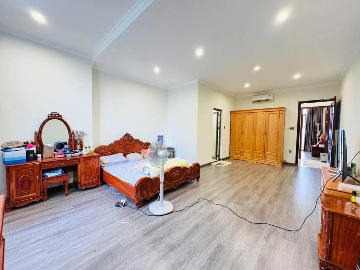 Bán nhà mặt tiền Lê Văn Lộc, 70m2, 3PN, 11 tỷ 200 triệu, Vũng Tàu - Ảnh thu nhỏ 3