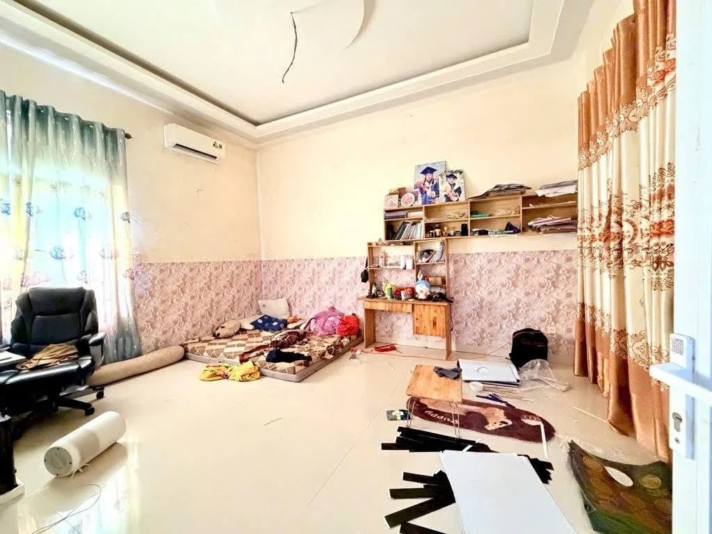 Bán nhà 2 tầng lô đôi 215m2 Bàu Mạc 8, Liên Chiểu, Đà Nẵng giá 14 tỷ - Ảnh thu nhỏ 3