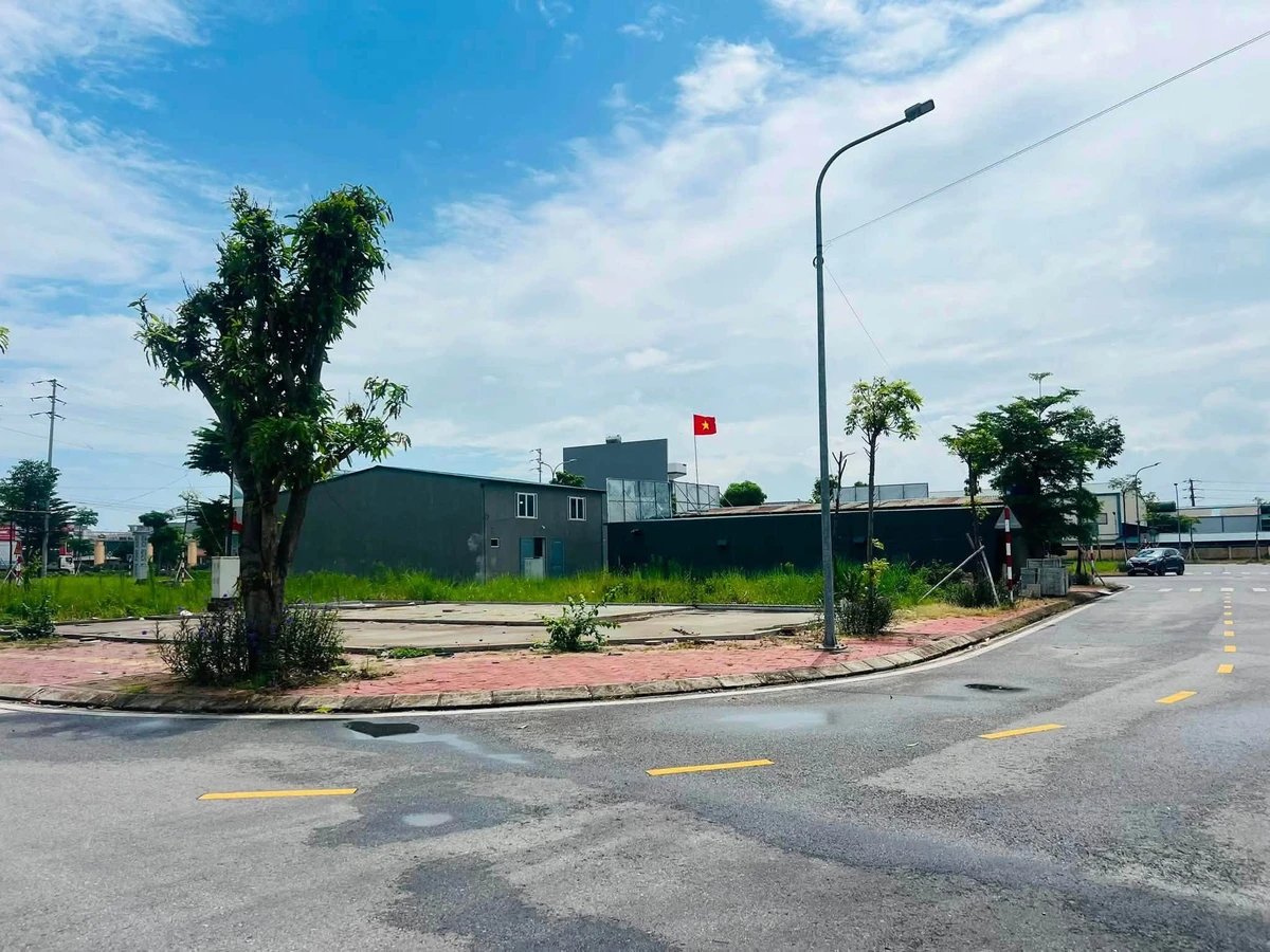 Bán shophouse KĐT Lai Cách 160m2, 7 tỷ - Ảnh thu nhỏ 4