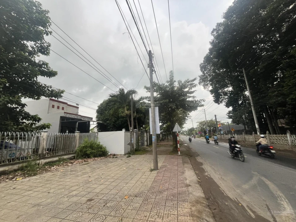 Đất thổ mặt tiền đường Nguyễn Chí Thanh 21m, 4260m2 chỉ 17 tỷ - Ảnh thu nhỏ 2