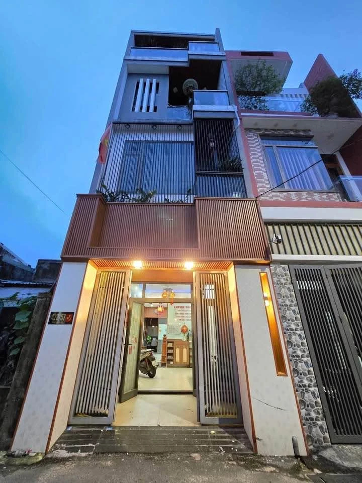 Bán nhà 3 tầng 1 tum kiệt ô tô 428 Tôn Đản, 60m2, giá 4,5 tỷ - Ảnh thu nhỏ 2