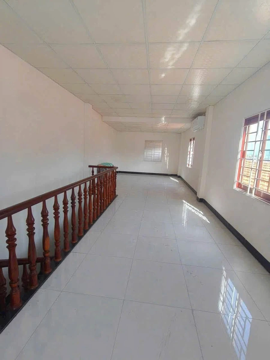 Nhà lầu 2 mặt tiền kinh doanh 99,5m2 Phan Thiết 5.6 tỷ - Ảnh thu nhỏ 5