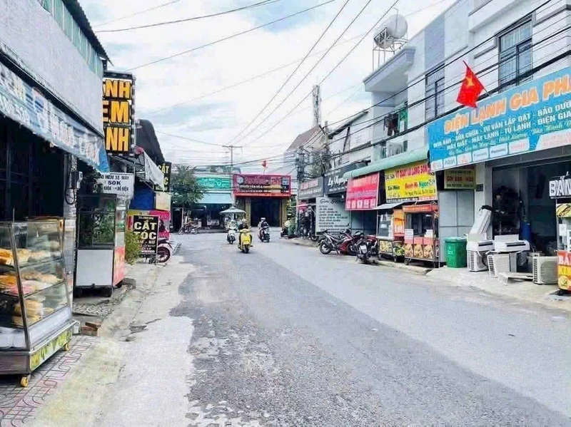 Bán nhà mặt tiền kinh doanh 320m² Long Bình, Đồng Nai, giá 7 tỷ
