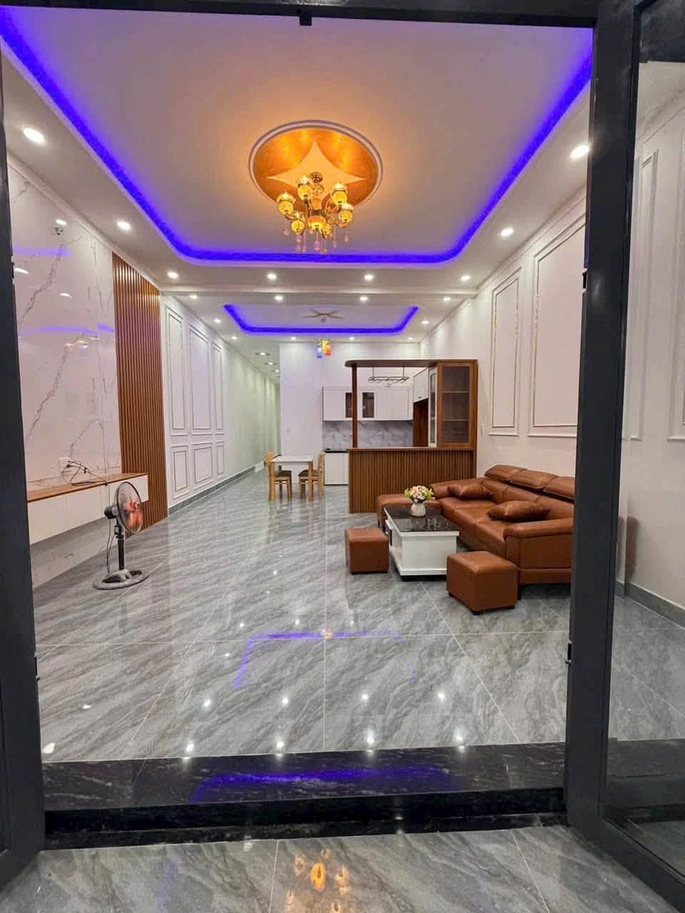 Bán nhà phố 150m² 3PN sân vườn Trảng Dài 2.499 tỷ - Ảnh 1