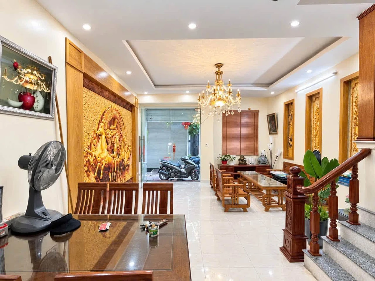 Bán nhà 3 tầng nội thất Thiên Lôi, Quận 1, 40m², 2.86 tỷ - Ảnh thu nhỏ 4