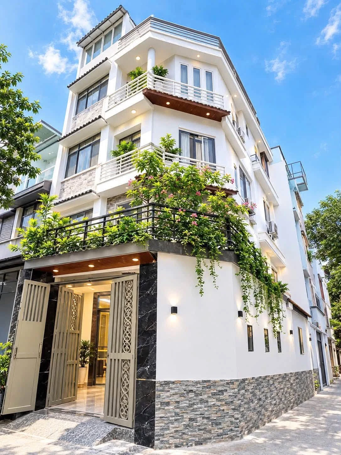 Bán nhà hẻm xe hơi 250m² 5 tầng Quận 10 - Ảnh 1