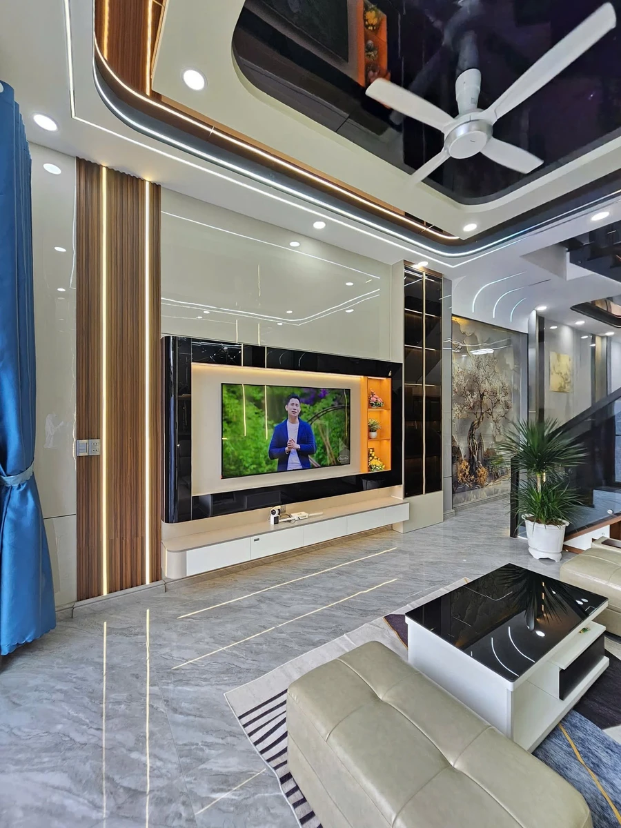 Bán nhà 103m2 3 phòng ngủ 5,5 tỷ Dĩ An - Ảnh thu nhỏ 5