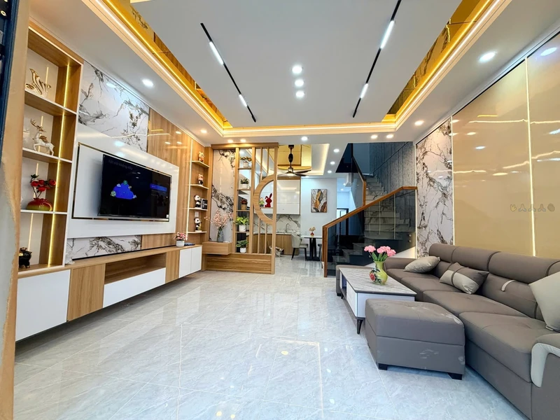 Bán nhà 3PN hai mặt tiền 5x24m sổ riêng thổ cư gần đường nhựa Điểu Xiểng
