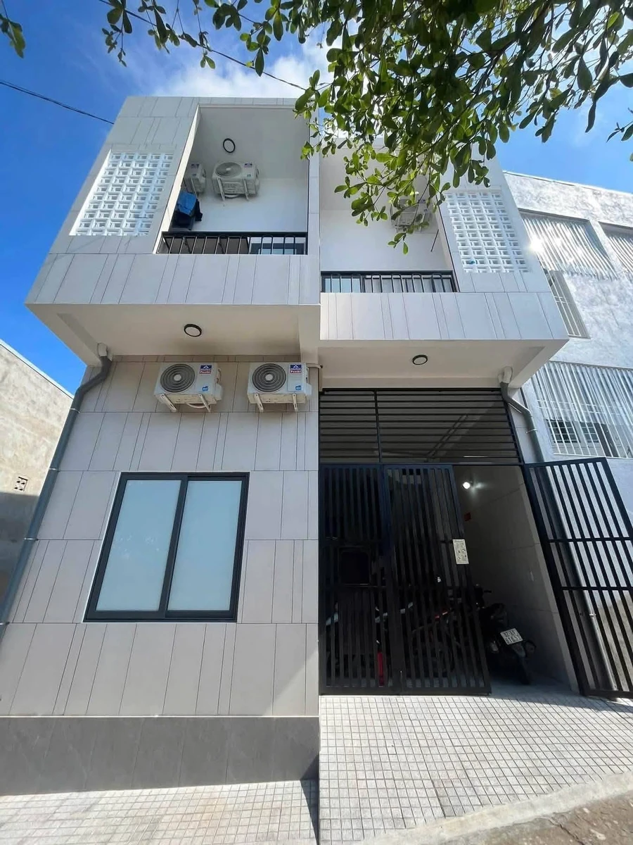 Bán nhà trọ 2 tầng 160m² Huế, 9 phòng, 3,4 tỷ - Ảnh 1