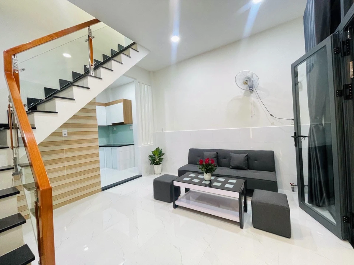 Bán nhà Bình Thạnh 56m2, 2 tầng, 2PN, 3WC, 4 tỷ - Ảnh 1