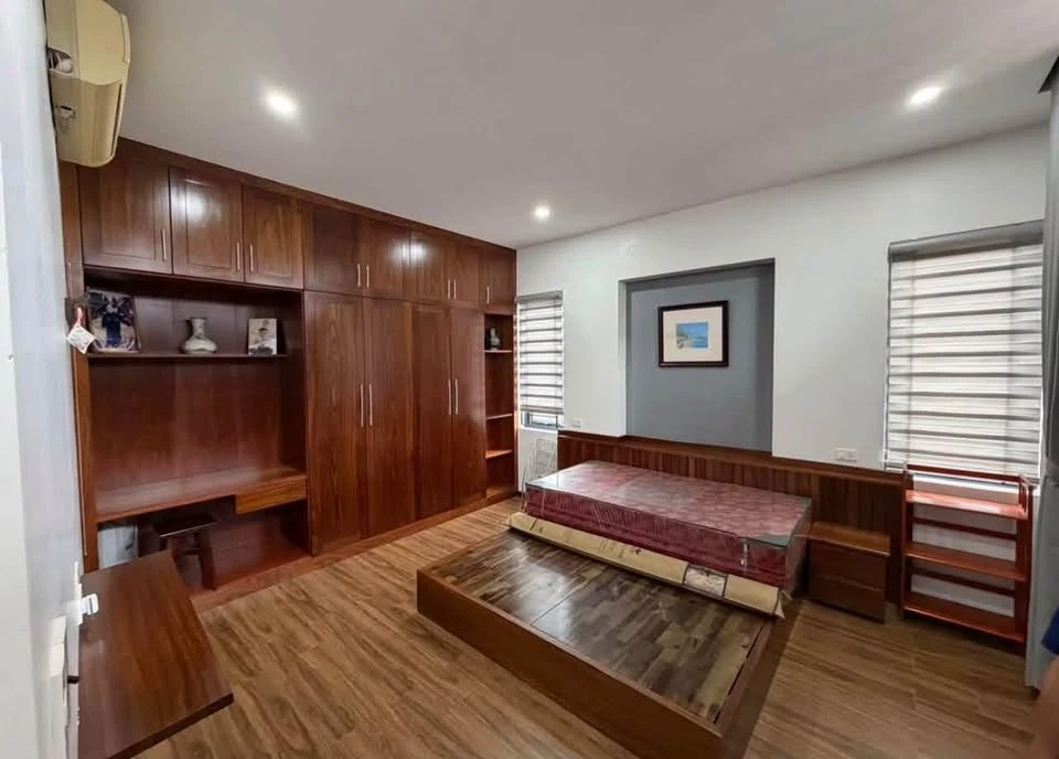 Bán đất tặng nhà 2 tầng 221m² mặt tiền 12m Tôn Thất Tùng - Ảnh thu nhỏ 3