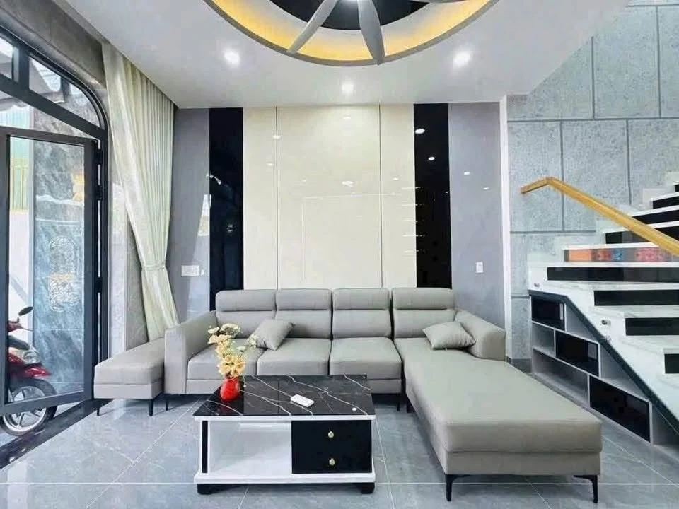 Bán nhà sổ riêng 1 trệt 1 lầu 160m2, giá 3,68 tỷ gần Đồng Khởi - Ảnh thu nhỏ 3