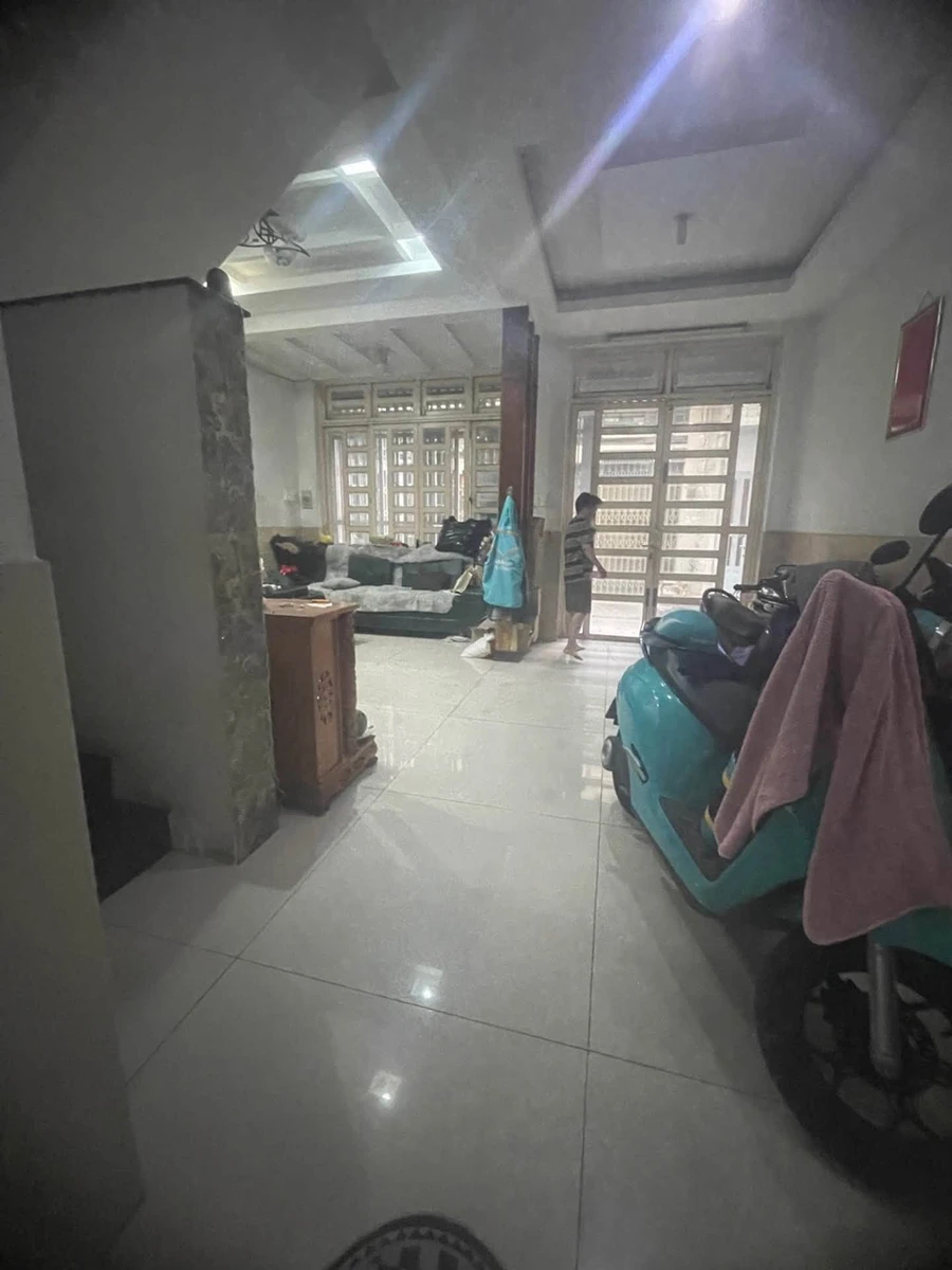 Bán nhà 3 tầng BTCT 58m2 đường Trường Chinh gần BigC giá 5,7 tỷ - Ảnh thu nhỏ 3