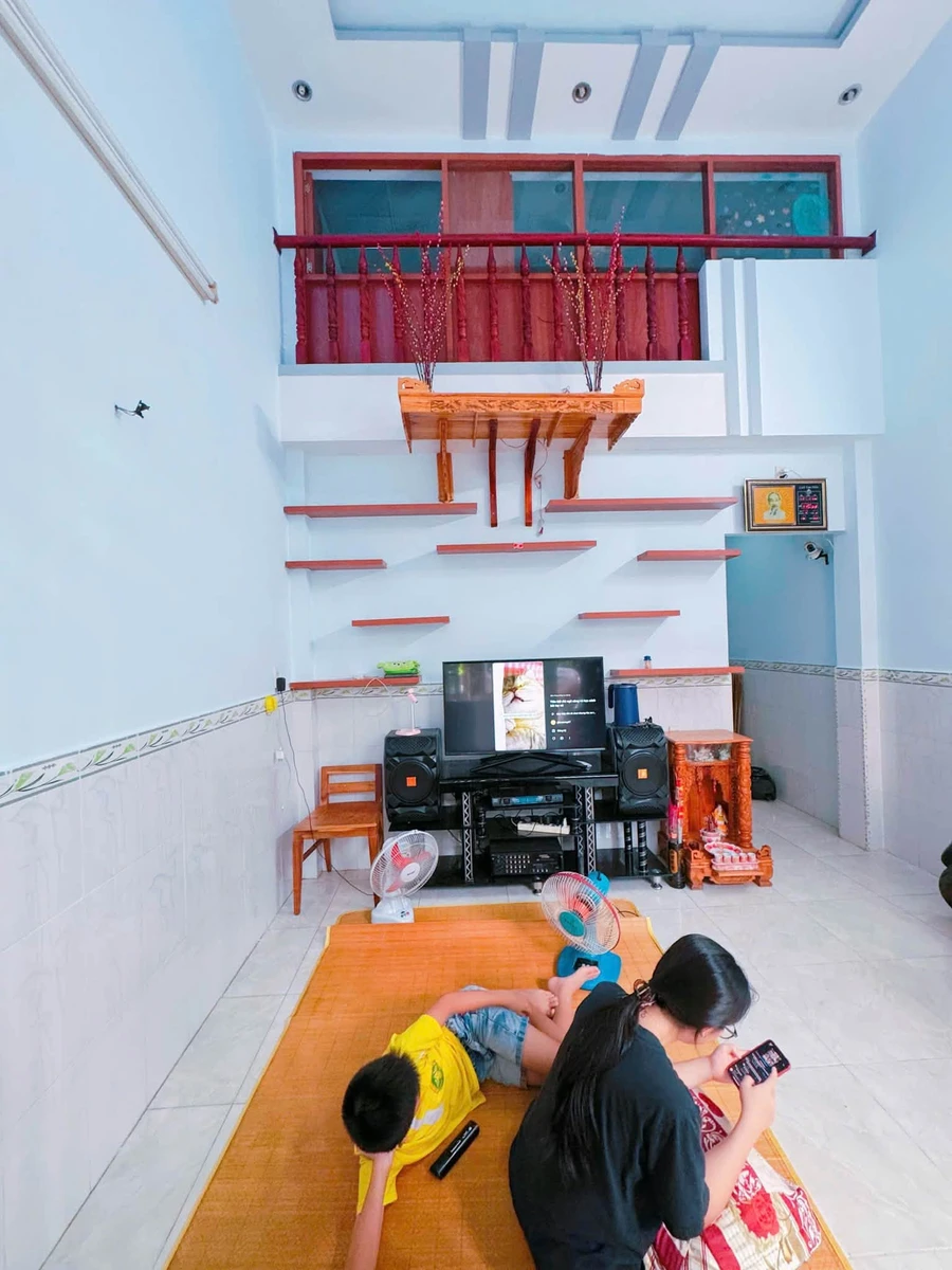 Bán nhà 3 phòng ngủ 44m² gần Ngã tư Chiêu Liêu Dĩ An - Ảnh 1
