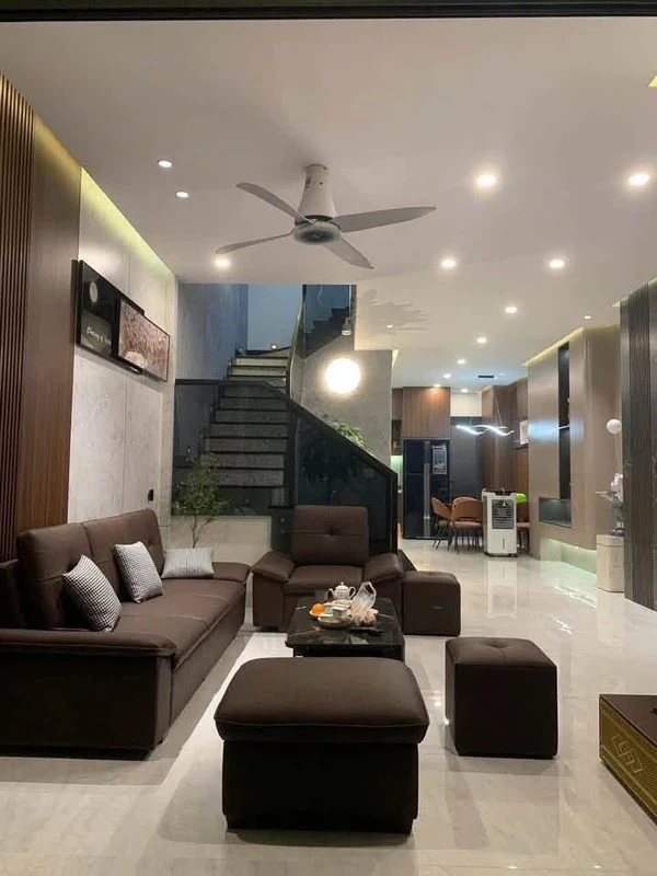 Cho thuê nhà 3 tầng 80m2, 3 phòng ngủ khu Dahlia Ecogarden, Vỹ Dạ, Huế