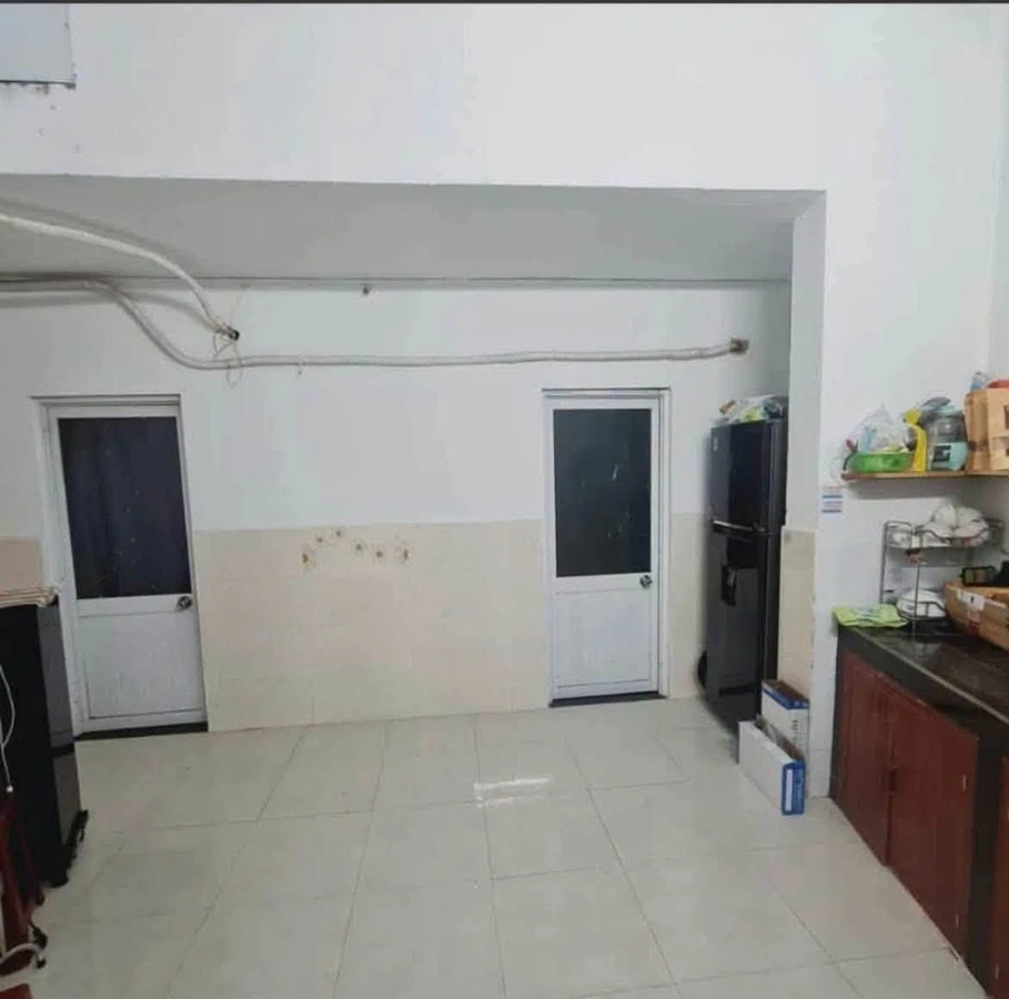 Bán nhà hẻm Trần Cẩm 104m2, 3 phòng, nội thất đầy đủ - Ảnh thu nhỏ 3