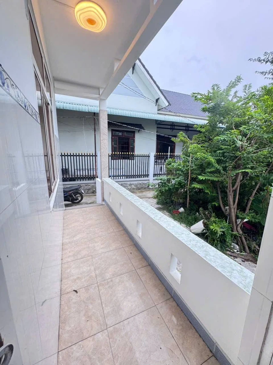 Bán nhà 1 trệt 1 lầu 136m² Phú Tân - Ảnh thu nhỏ 3