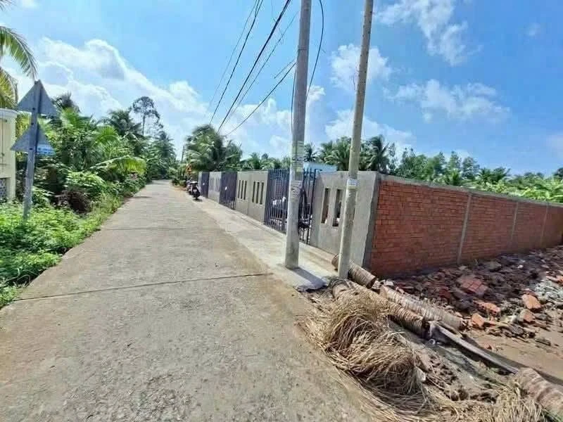 Bán đất nền 180m² Phường Phú Tân Bến Tre 650 triệu - Ảnh 1