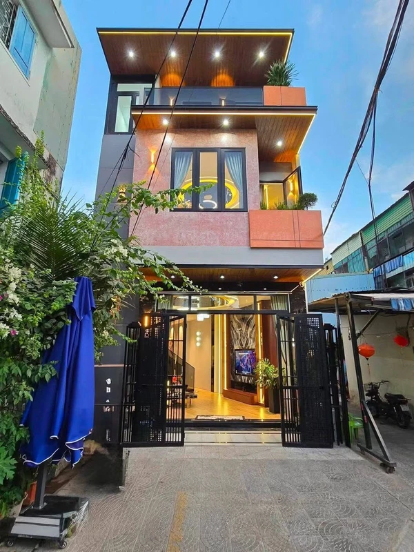 Bán nhà mặt tiền 66m2 3 phòng ngủ tại Đà Nẵng 8.38 tỷ