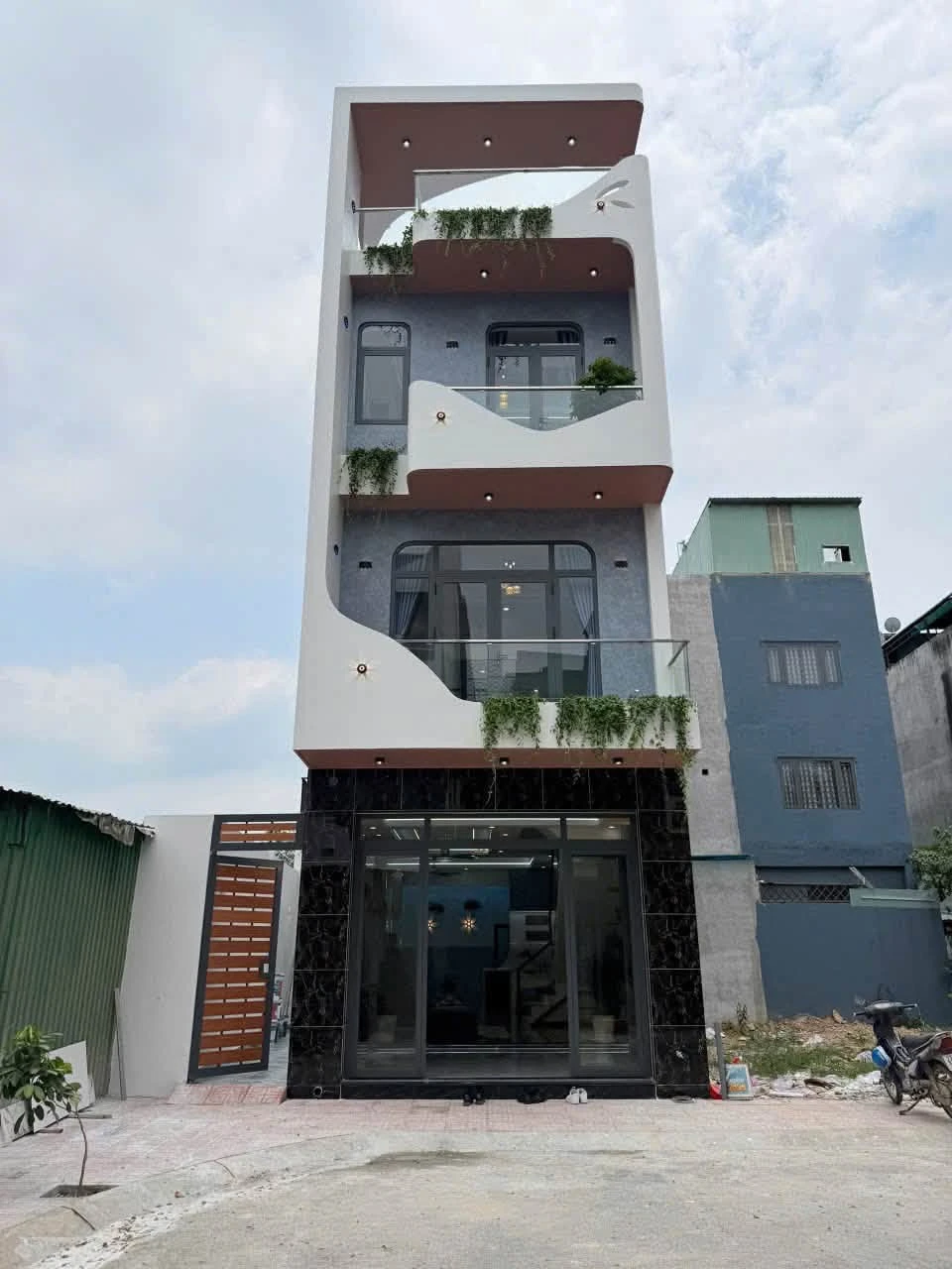 Nhà phố hiện đại 4PN 66,6m2 An Phú 5 tỷ 5 - Ảnh 1