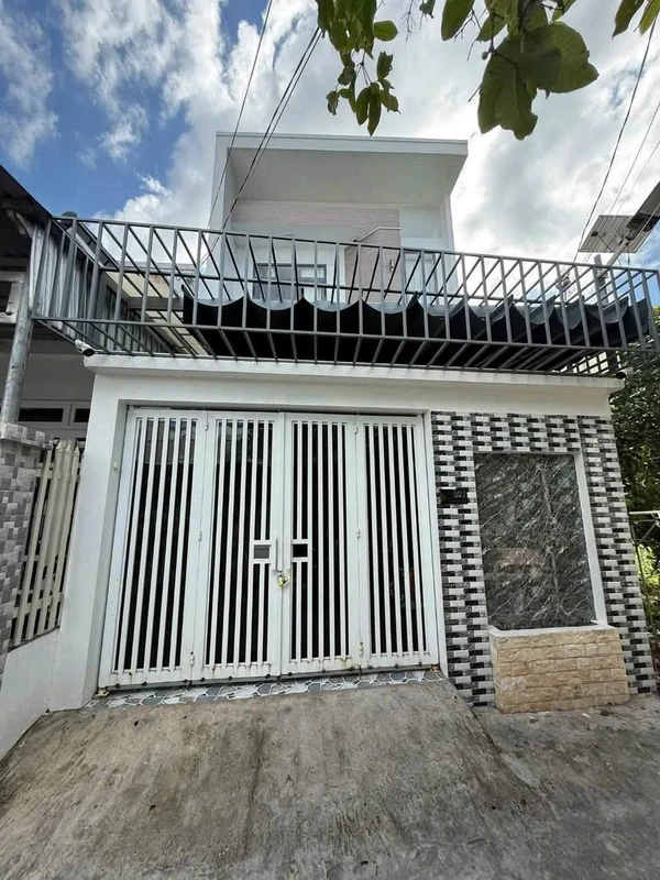 Bán nhà hẻm Bà Triệu Rạch Giá 65m² 1 tỷ 990 triệu