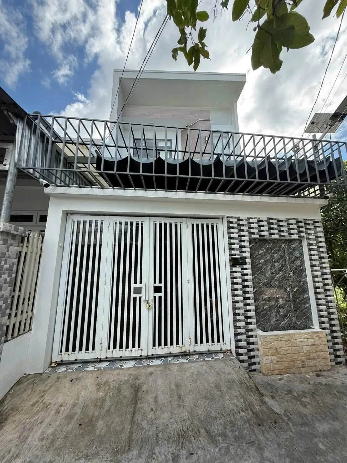 Bán nhà hẻm Bà Triệu Rạch Giá 65m² 1 tỷ 990 triệu - Ảnh 1