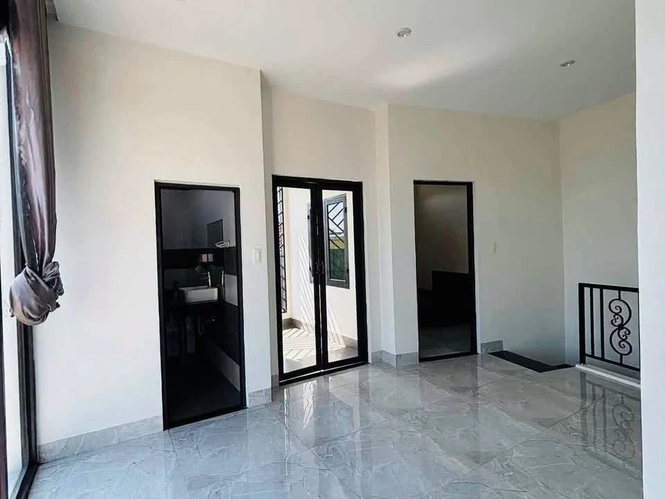 Bán nhà 3 tầng, 4 phòng ngủ 70m2 góc 2 diện, Quang Trung - Ảnh thu nhỏ 5
