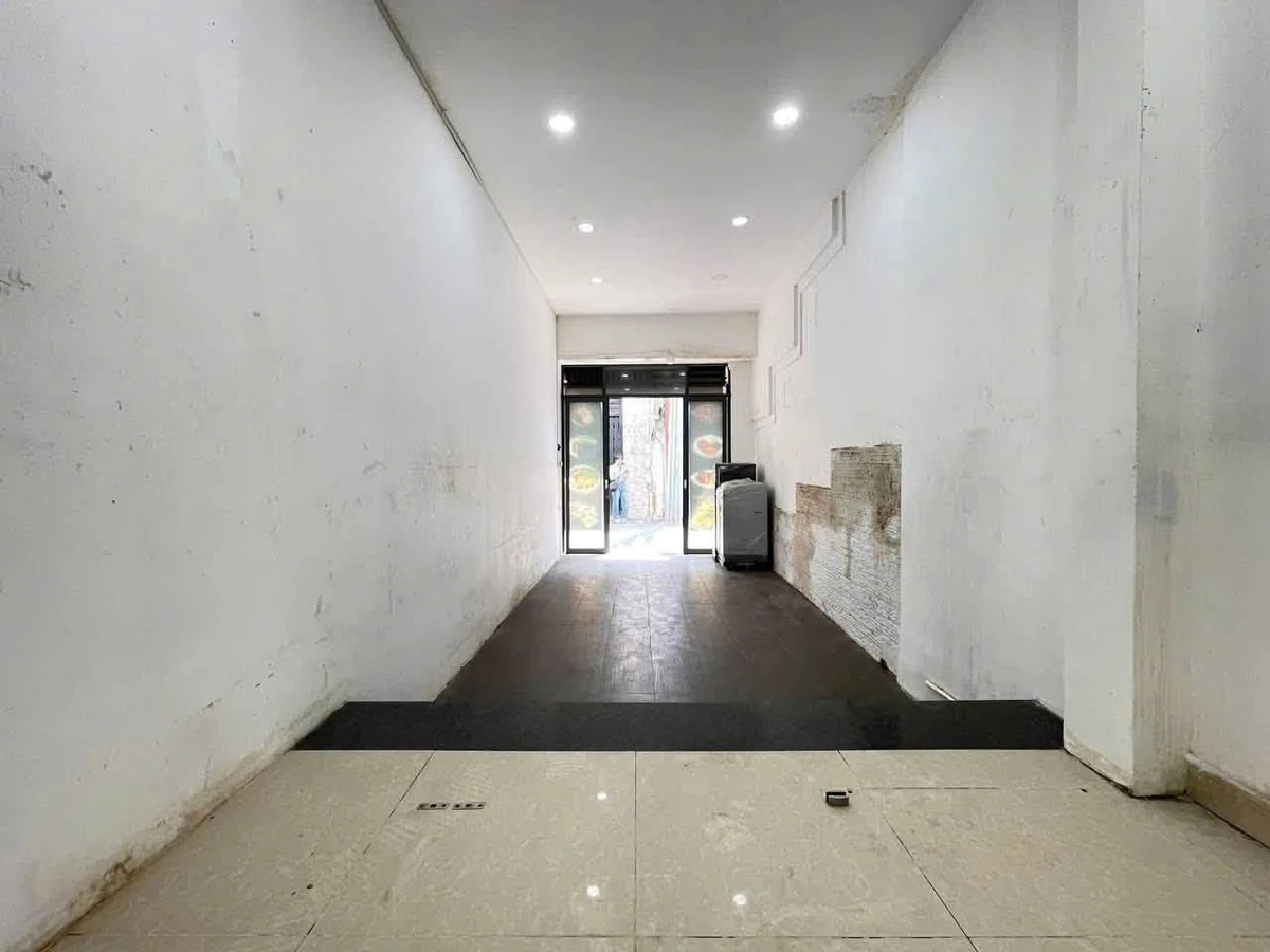 Cho thuê mặt bằng mặt tiền 30m2 Nguyễn Đình Chính, Phú Nhuận - Ảnh thu nhỏ 3