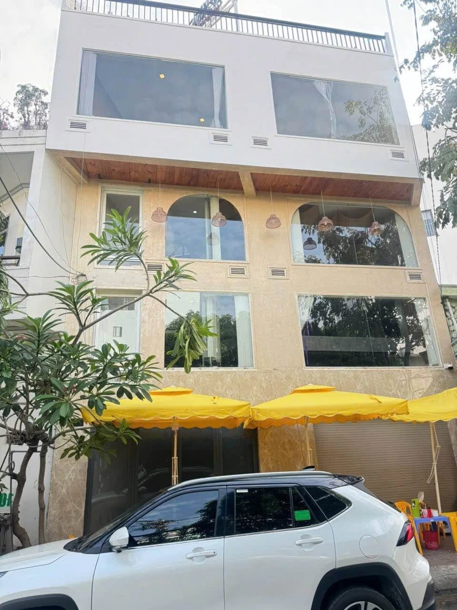 Bán nhà 4 tầng mặt tiền Âu Cơ, 123m², kinh doanh - Ảnh 1