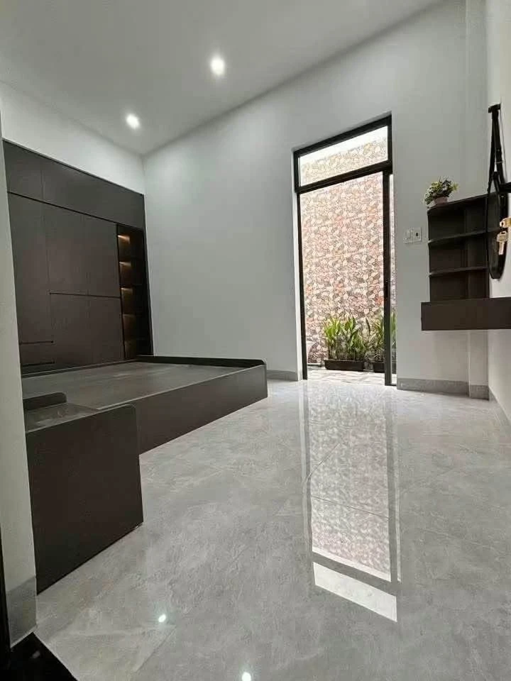 Bán nhà mặt tiền 80m2, 4 phòng ngủ Gara Quyền Quy Nhơn - Ảnh thu nhỏ 5