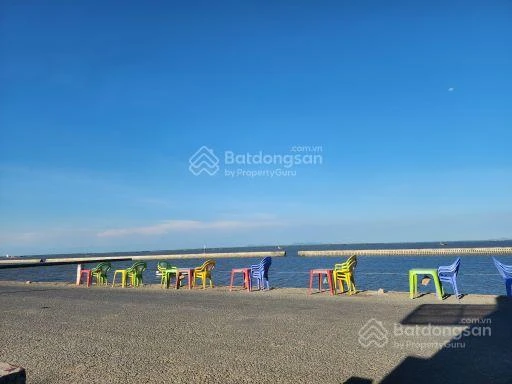 Bán đất ở 360 triệu gần biển có sổ đỏ mặt đường ô tô - Ảnh 1