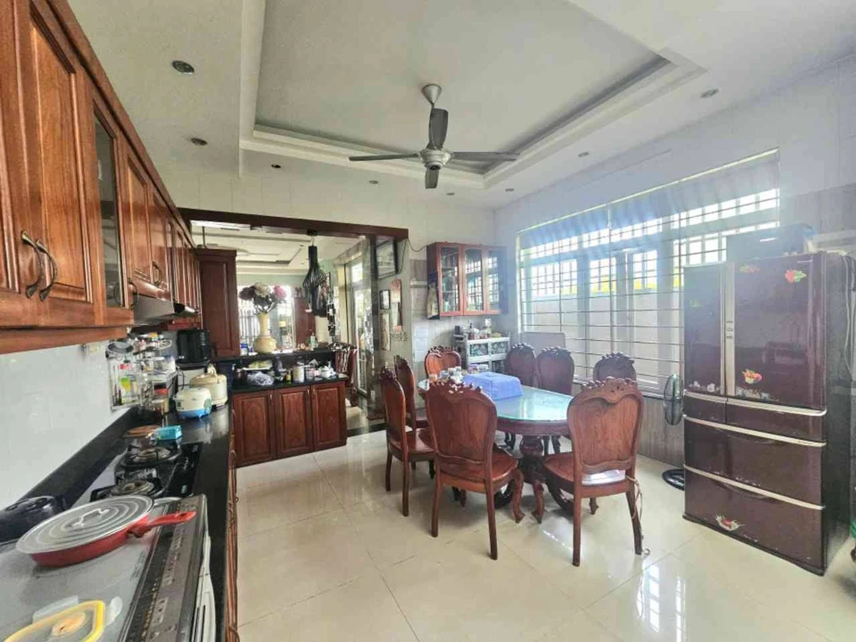 Bán nhà lô góc 4 tầng 119m2 KDC Êm Đềm, giá 7,8 tỷ - Ảnh thu nhỏ 2