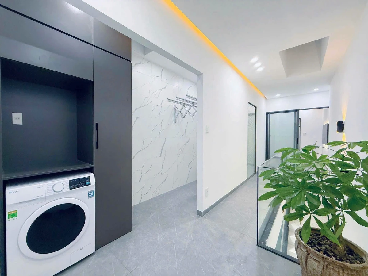 Bán nhà 3 tầng 56m² full nội thất Hải Châu Đà Nẵng - Ảnh thu nhỏ 3