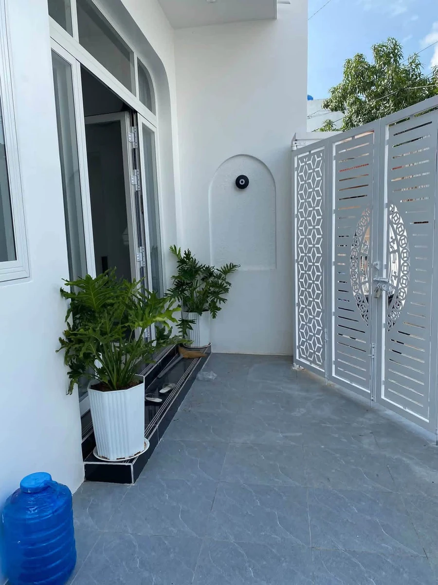 Bán nhà 3 phòng ngủ 122m² trung tâm Bến Tre - Ảnh thu nhỏ 2