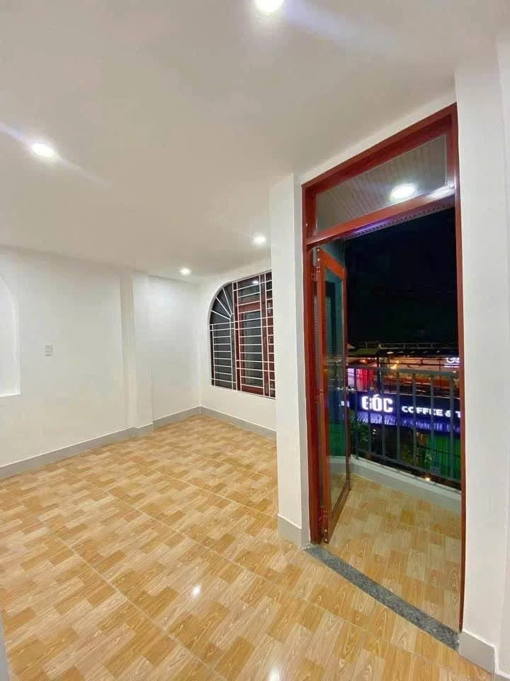 Bán nhà mặt tiền Hoàng Văn Thụ Quy Nhơn 70m² 3 tỷ 2 - Ảnh thu nhỏ 3