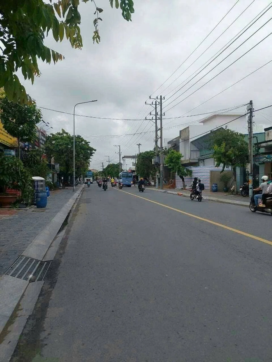 Bán đất mặt tiền Trần Hưng Đạo 1816m2, Đông Hòa, Dĩ An, giá 64 tỷ - Ảnh thu nhỏ 2