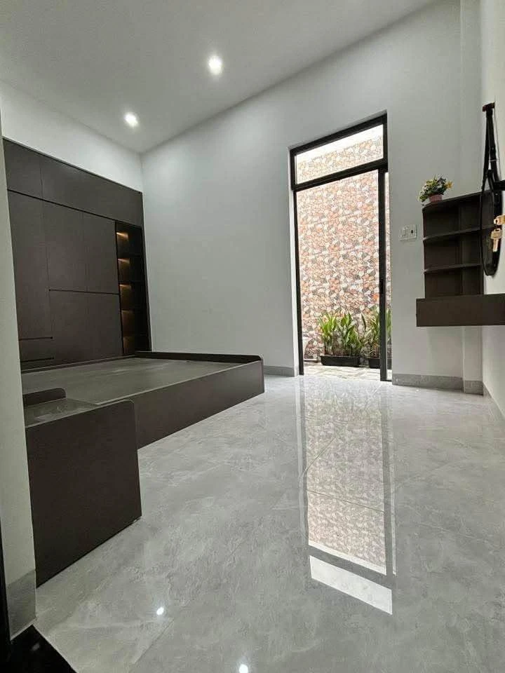 Bán nhà mặt tiền 80m2, 4 phòng ngủ, Quy Nhơn - Ảnh thu nhỏ 3