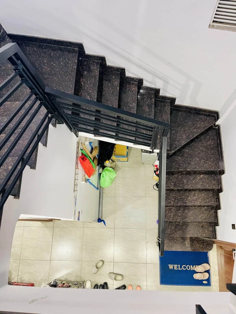 Bán nhà 4 tầng 83m2 căn hộ dịch vụ 9 phòng đường Bạch Đằng, Bình Thạnh giá 10 tỷ - Ảnh thu nhỏ 4