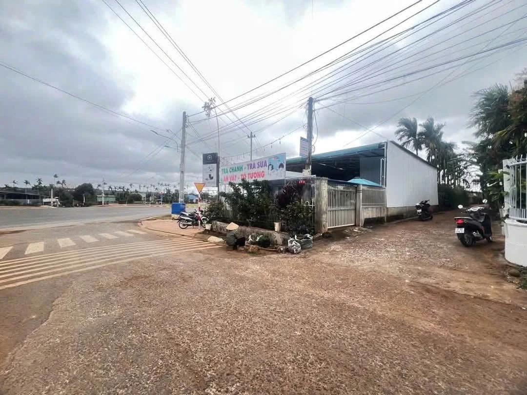 Bán nhà trệt 2 lầu 140m² sổ riêng Buôn Ma Thuột - Ảnh 1