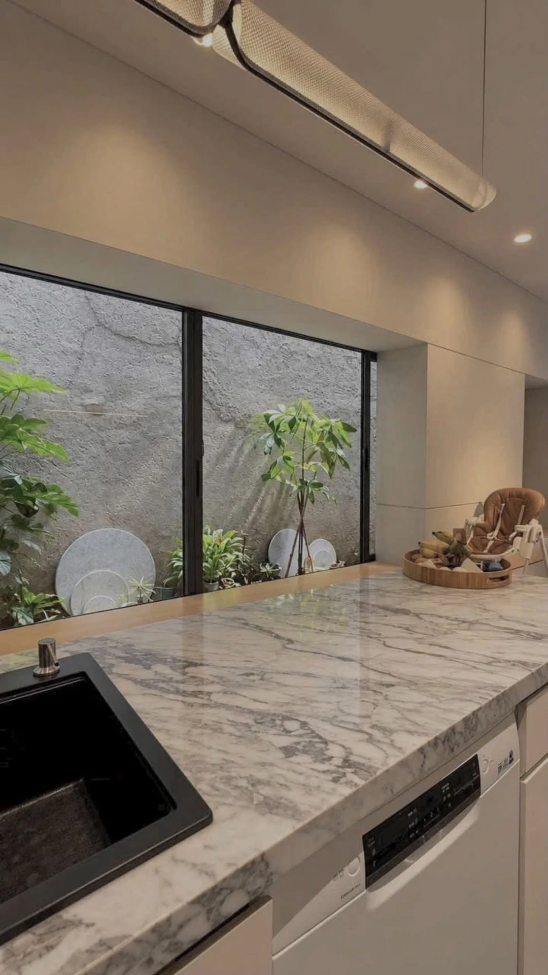 Nhà phố 70m² 3 phòng ngủ Tân Bình bán 11,99 tỷ - Ảnh 1