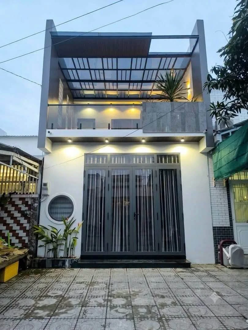 Bán nhà mặt tiền Phan Văn Trường 5x20m Rạch Giá 2,678 tỷ - Ảnh 1