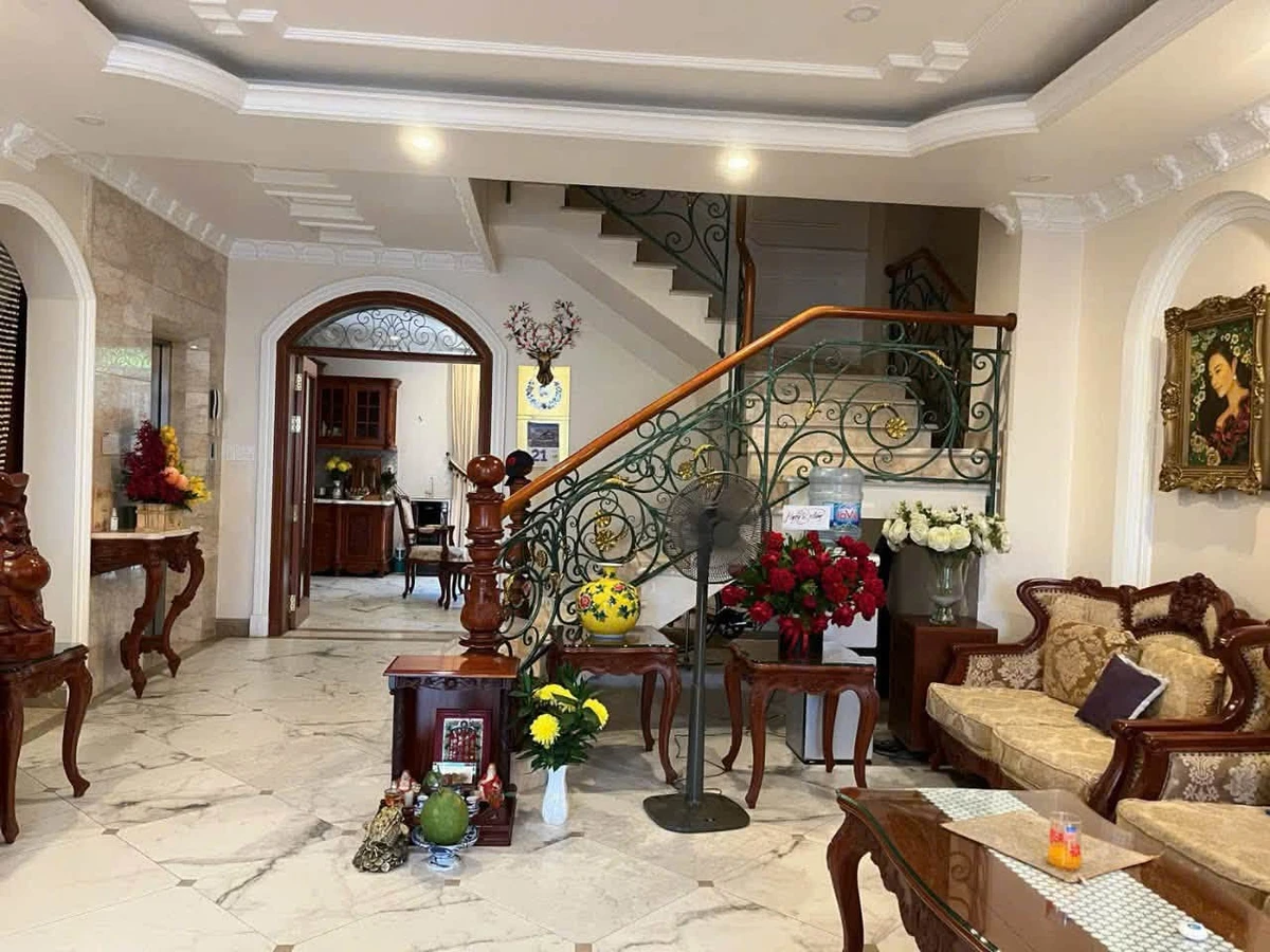 Bán biệt thự 628m² hầm thang máy Phú Nhuận 46 tỷ - Ảnh thu nhỏ 2