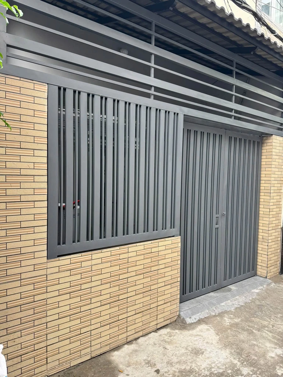 Bán nhà cấp 4 hẻm xe hơi 60m2, 2PN, đường 10 Linh Chiểu, Thủ Đức, giá 5,65 tỷ - Ảnh 1