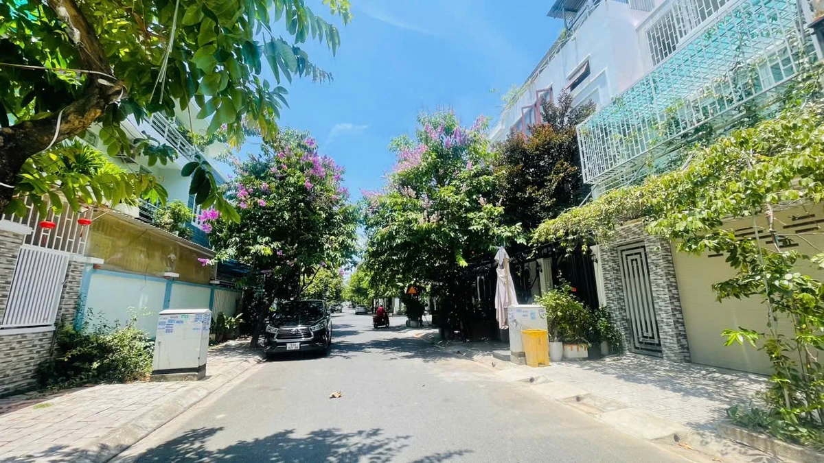 Bán nhà 3 tầng KĐT Phước Long 188m² 10 tỷ Nha Trang - Ảnh thu nhỏ 2